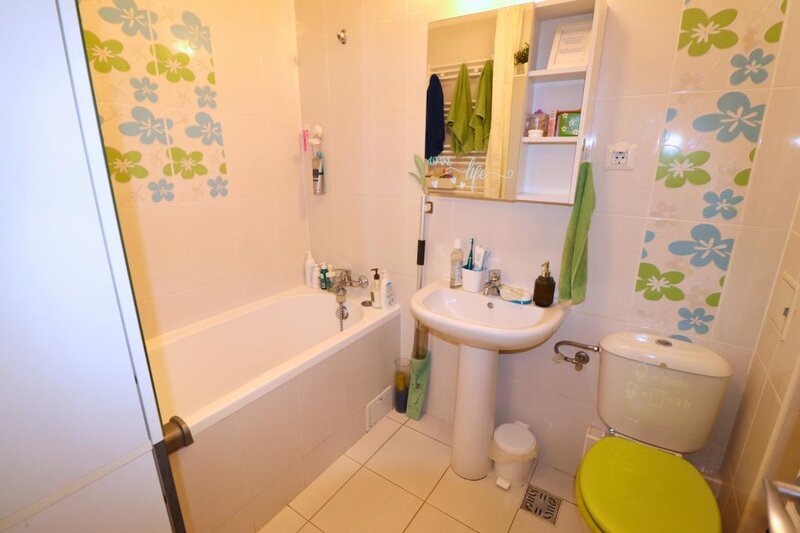 Metrou Nicolae Teclu la 8 minute, bloc 2016, etaj intermediar.