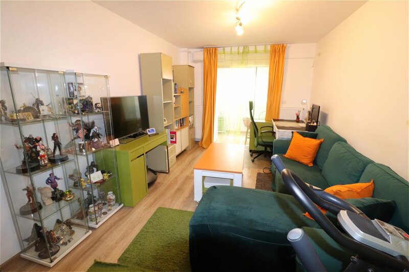 Metrou Nicolae Teclu la 8 minute, bloc 2016, etaj intermediar.